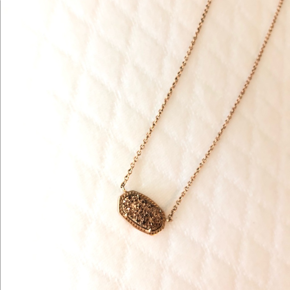 Kendra Scott rose gold necklace!